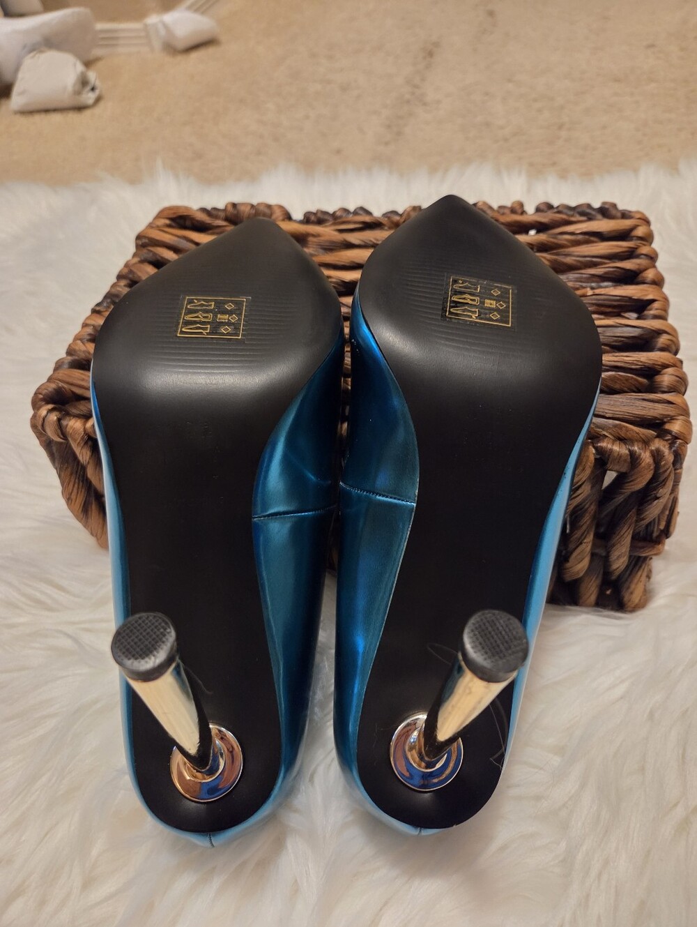 Call It Spring Blue stilleto Heel Pump - Picture 4 of 7